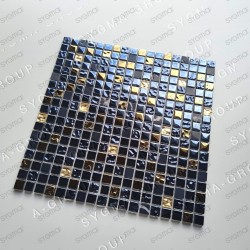 Piastrella in mosaico nero iridescente per cucina e bagno YAKO
